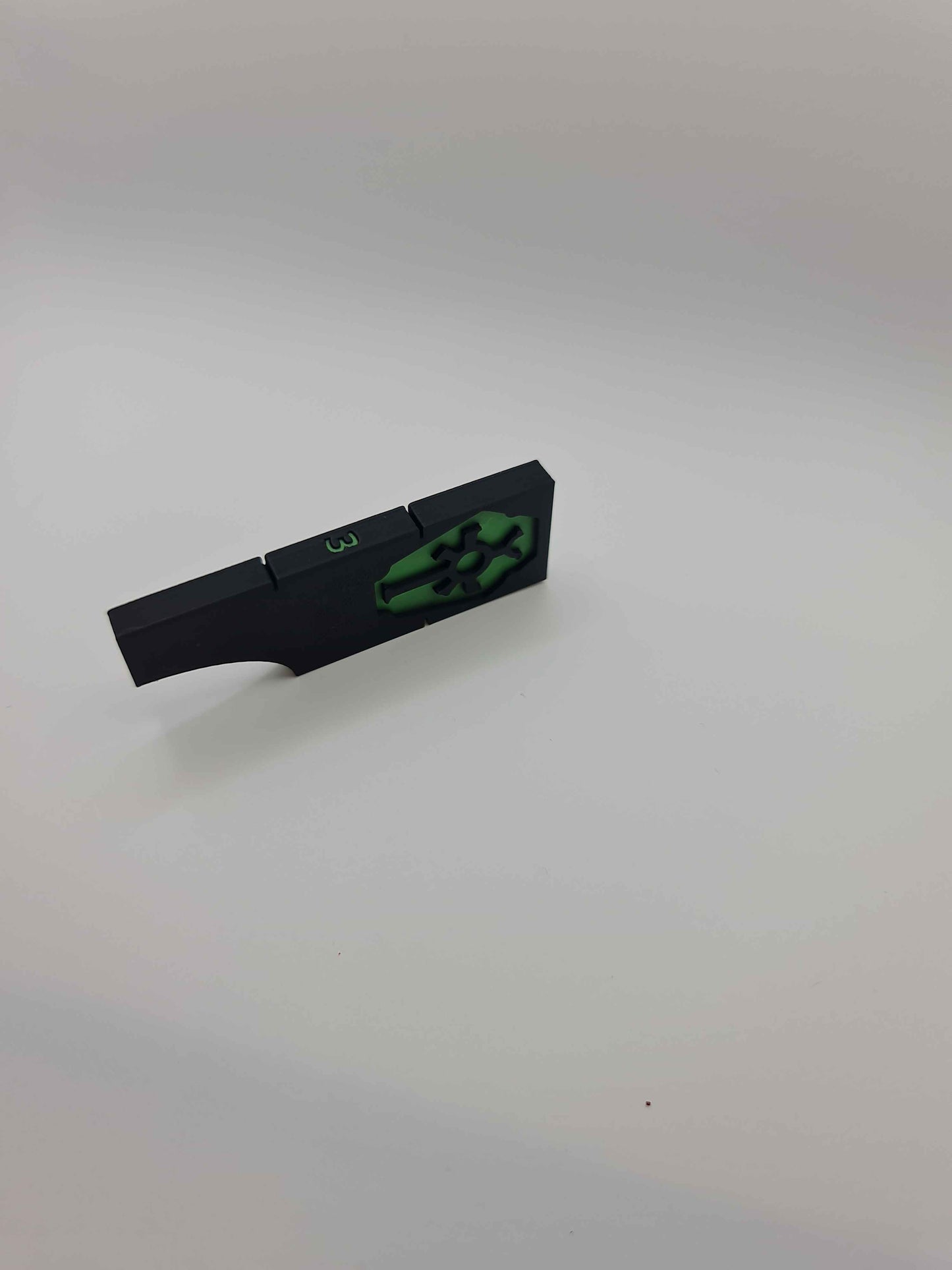 Necron Tomb Dynasty combat gauge showing engagement ranges - Warhammer 40K 3 2 1 half inch measuring tool showing 3" pile in and consolidate