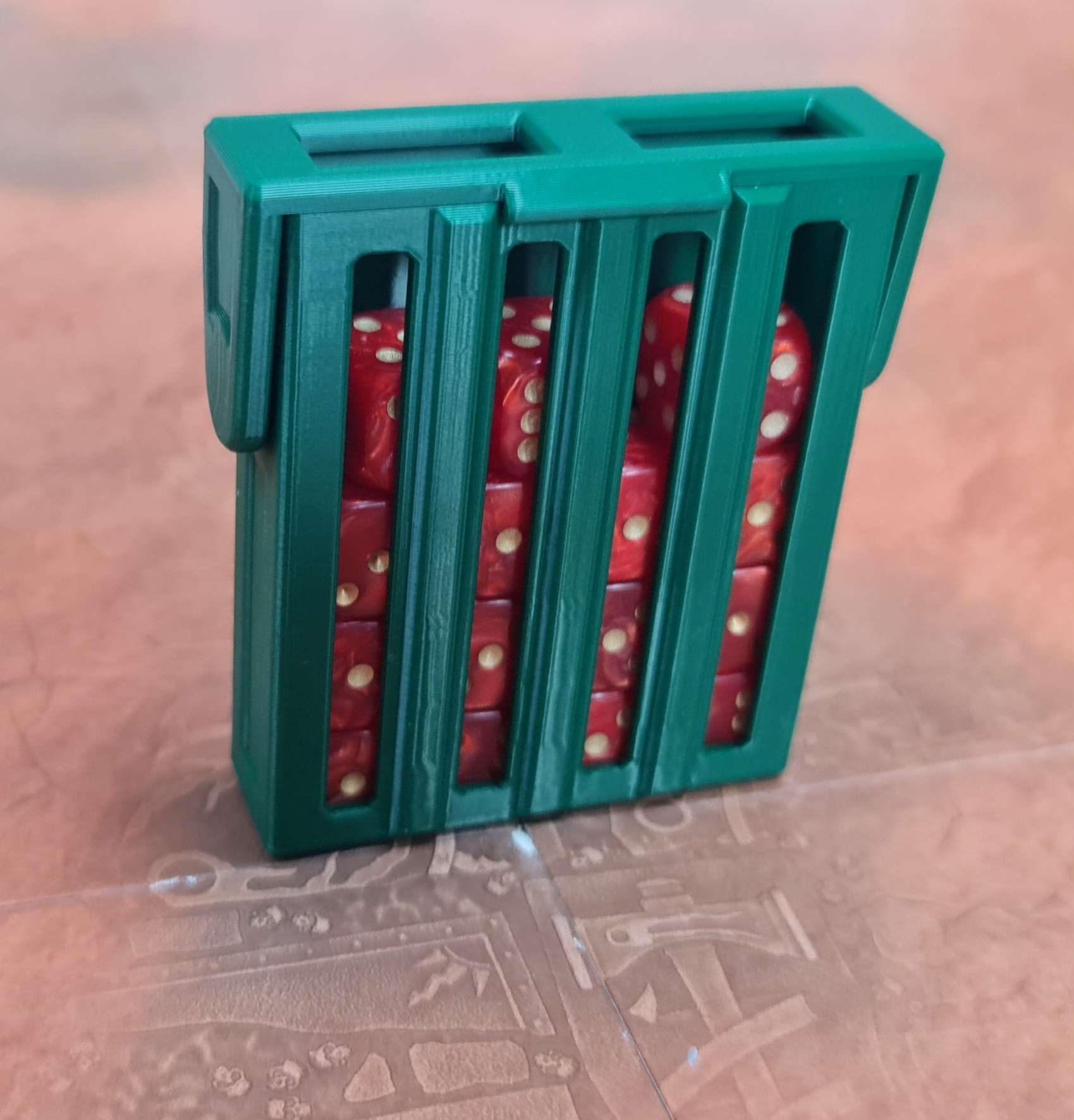 Necron Tomb Dynasty dice storage with transparent window - Warhammer 40K 16mm dice holder for 20 dice shows closed lid